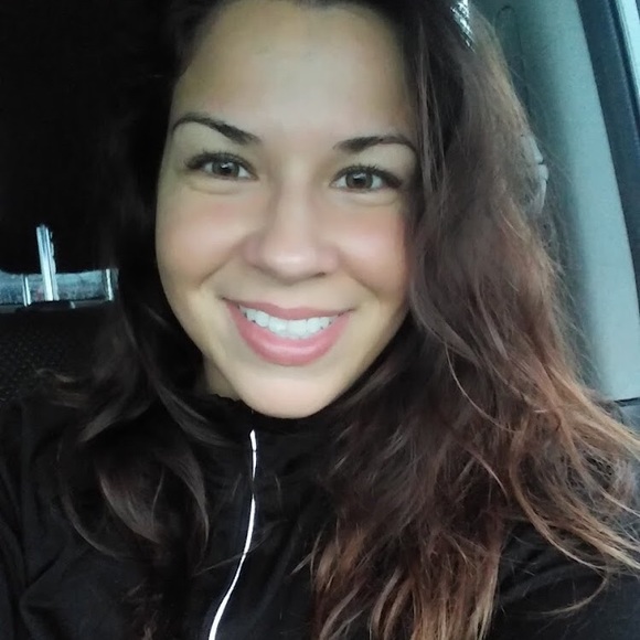 Meet your Posher, Kitty! - Picture 1 of 3